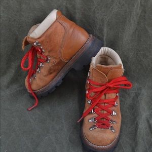 Vintage Lace-up Hiking Boots